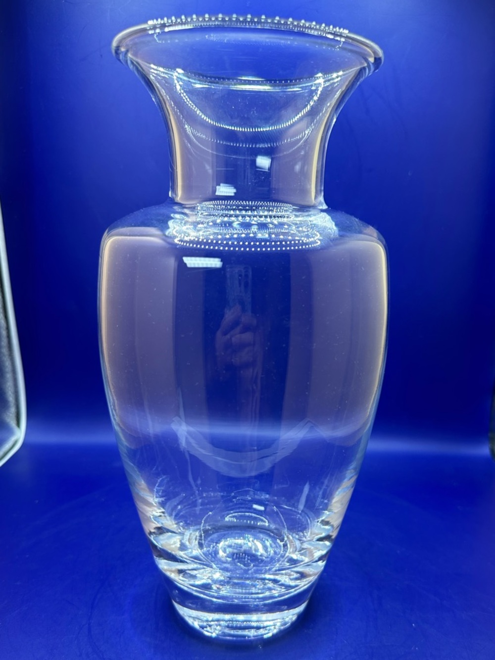 Simon Pearce Handblown Shelburne 10 inch Vase. Unsigned.